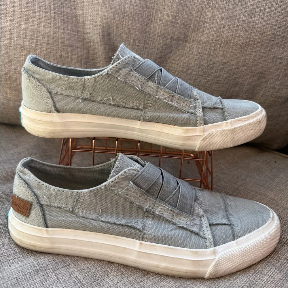 Blowfish Casual Slip-On Women’s Sneakers in Light Gray Size